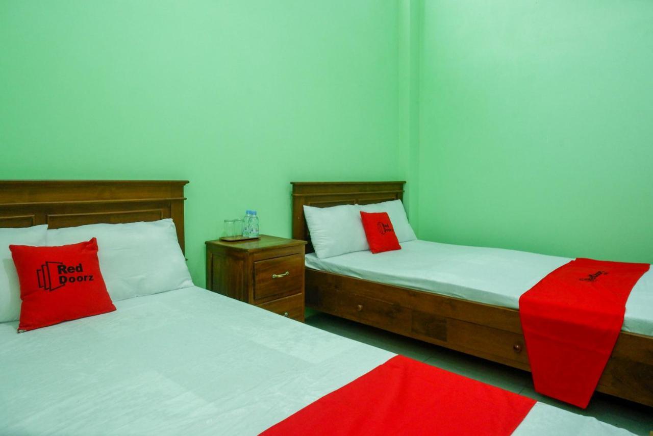 Reddoorz Syariah Near Monumen Jogja Kembali Hotel Kejayan Exterior photo